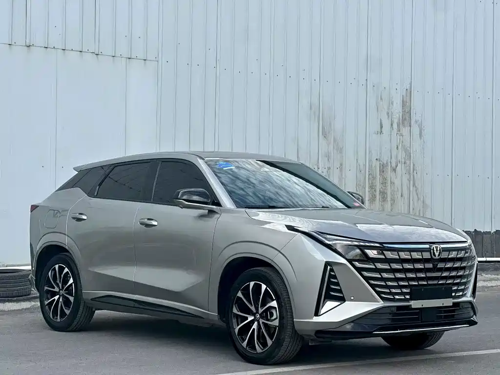 Changan UNI-Z New Energy — миниатюра 3
