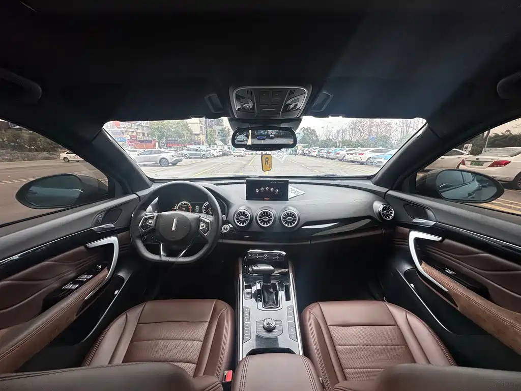 WEI PAI WEI BRAND VV7