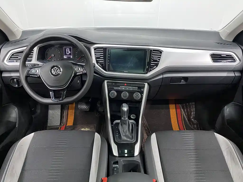 VOLKSWAGEN T ROC EXPLORING SONGS