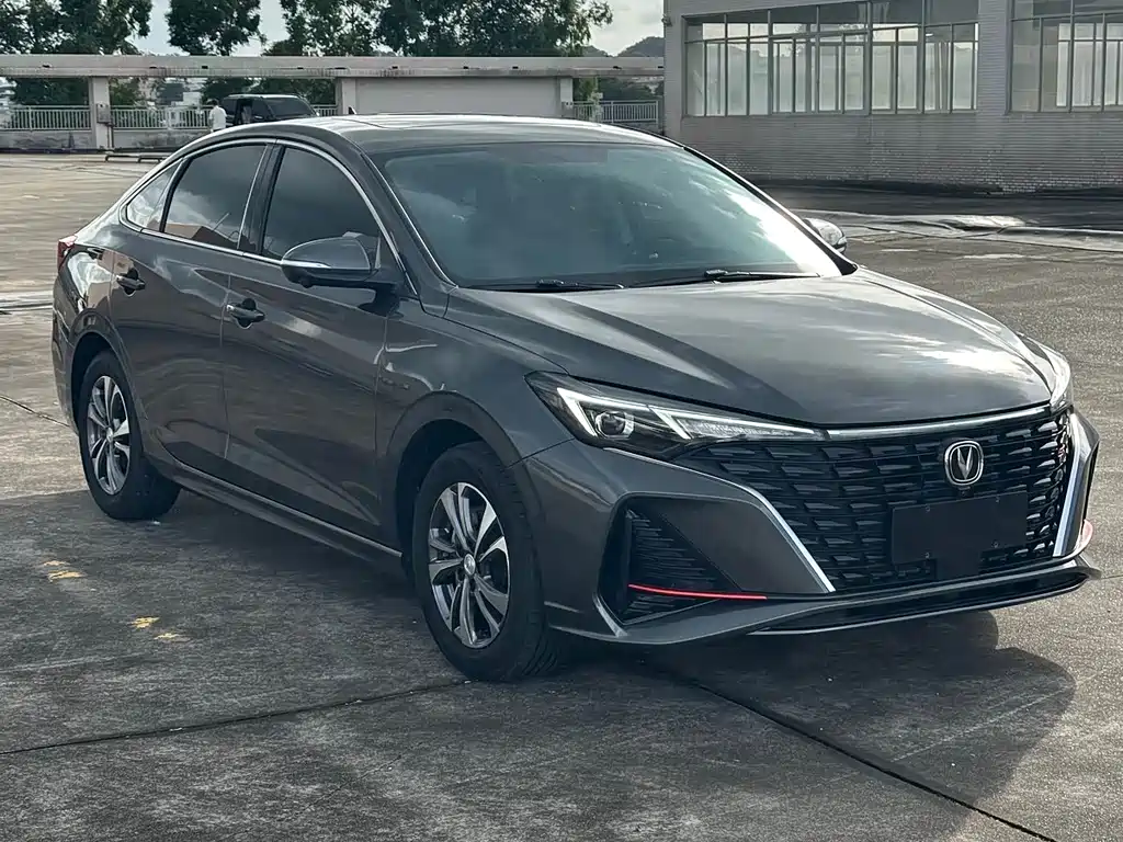 Changan Eado — миниатюра 3