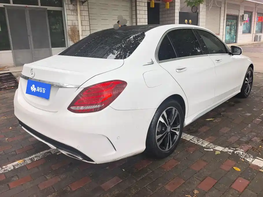 Mercedes-Benz C-Class — миниатюра 3