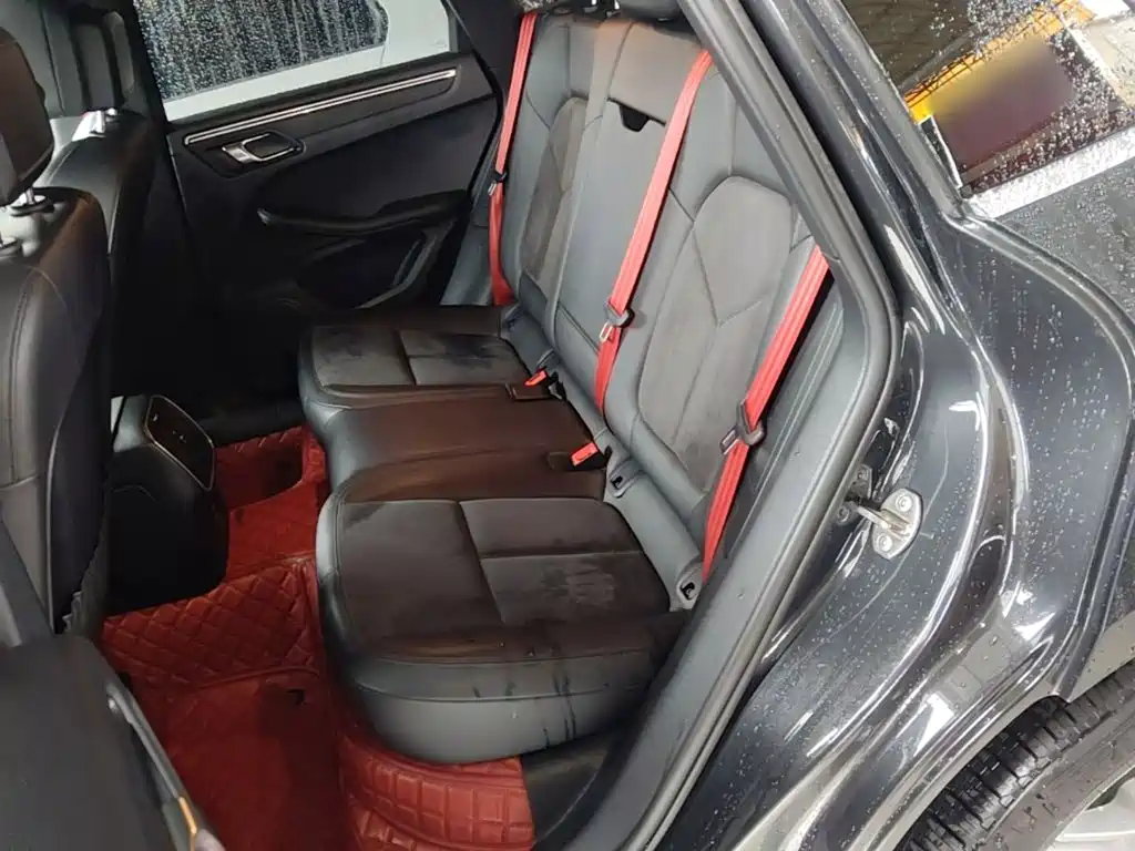 Porsche Macan — миниатюра 17