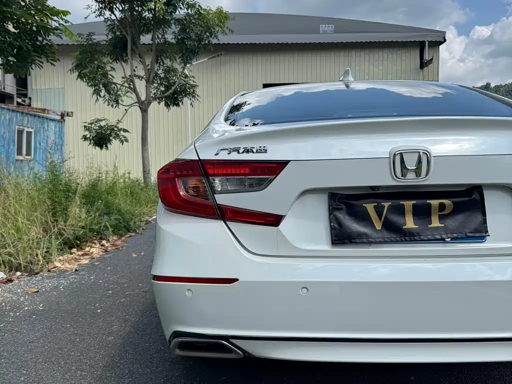 Honda Accord — миниатюра 7