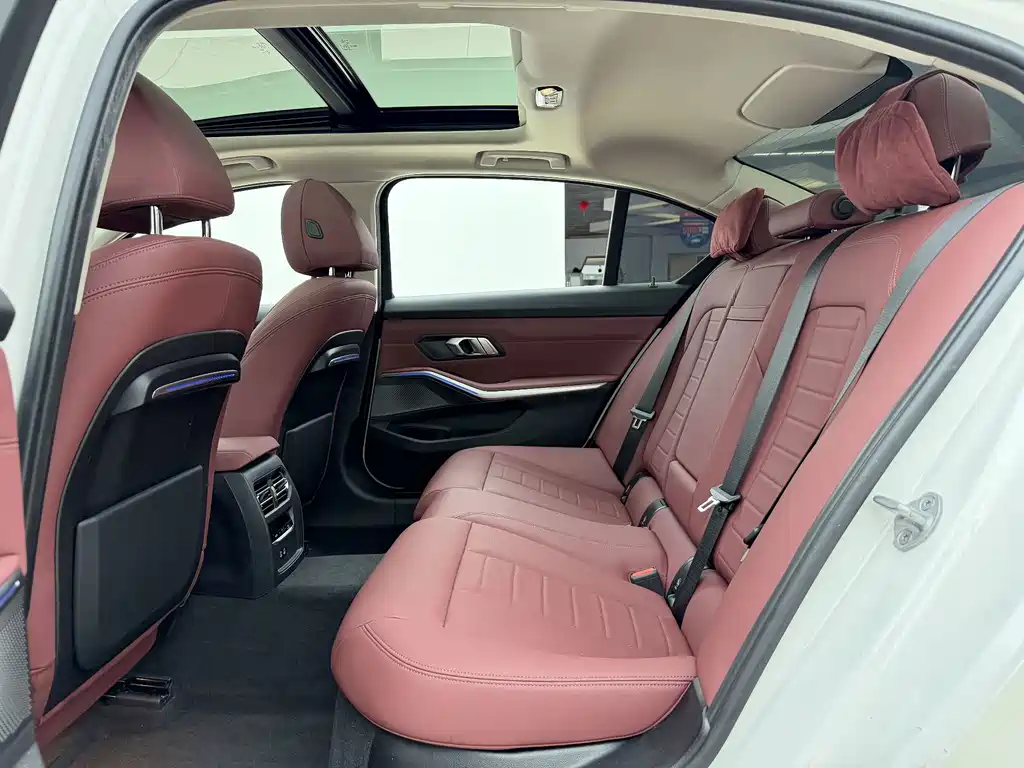 BMW 3 Series — миниатюра 6