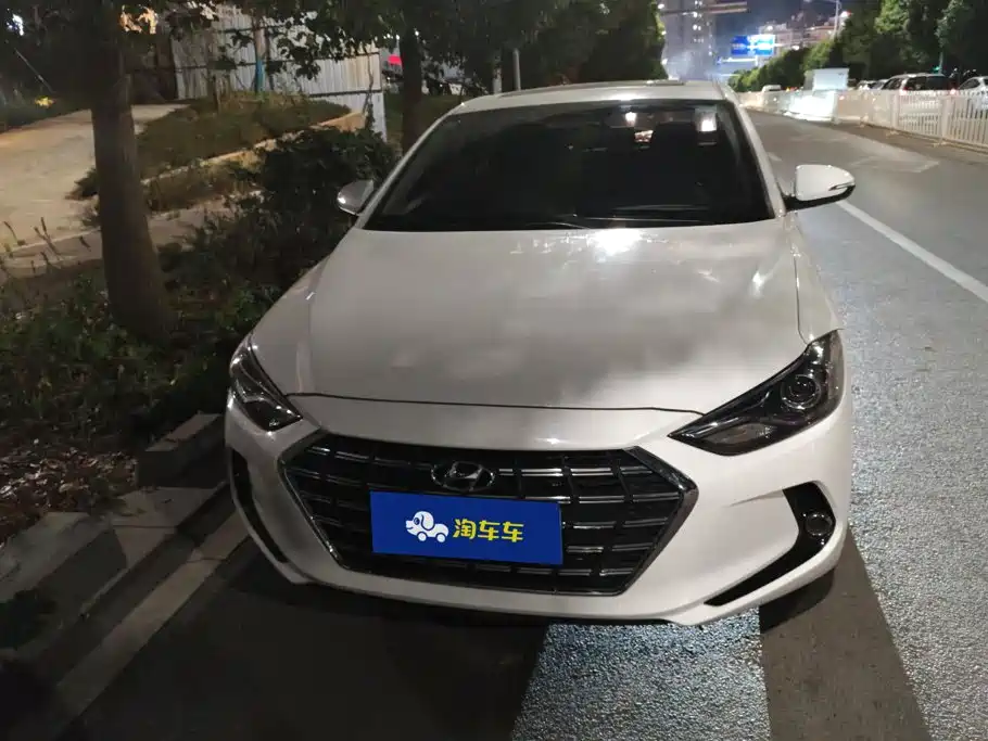 Hyundai Elantra — миниатюра 2