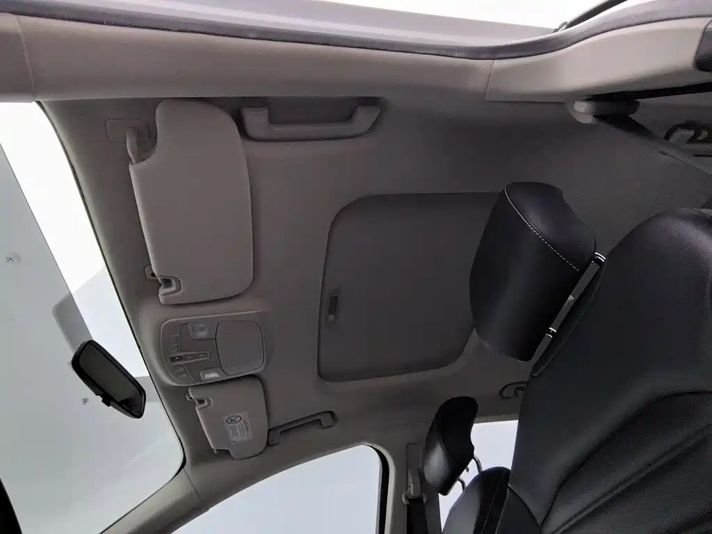 Ford Mondeo — миниатюра 14