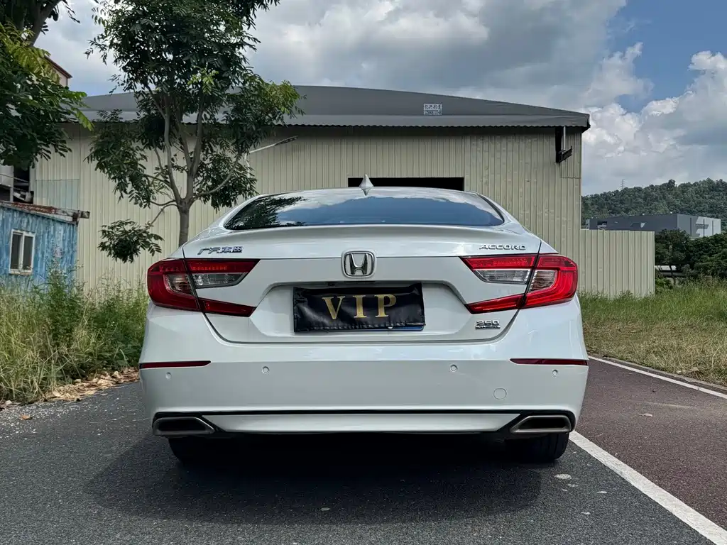 Honda Accord — миниатюра 10