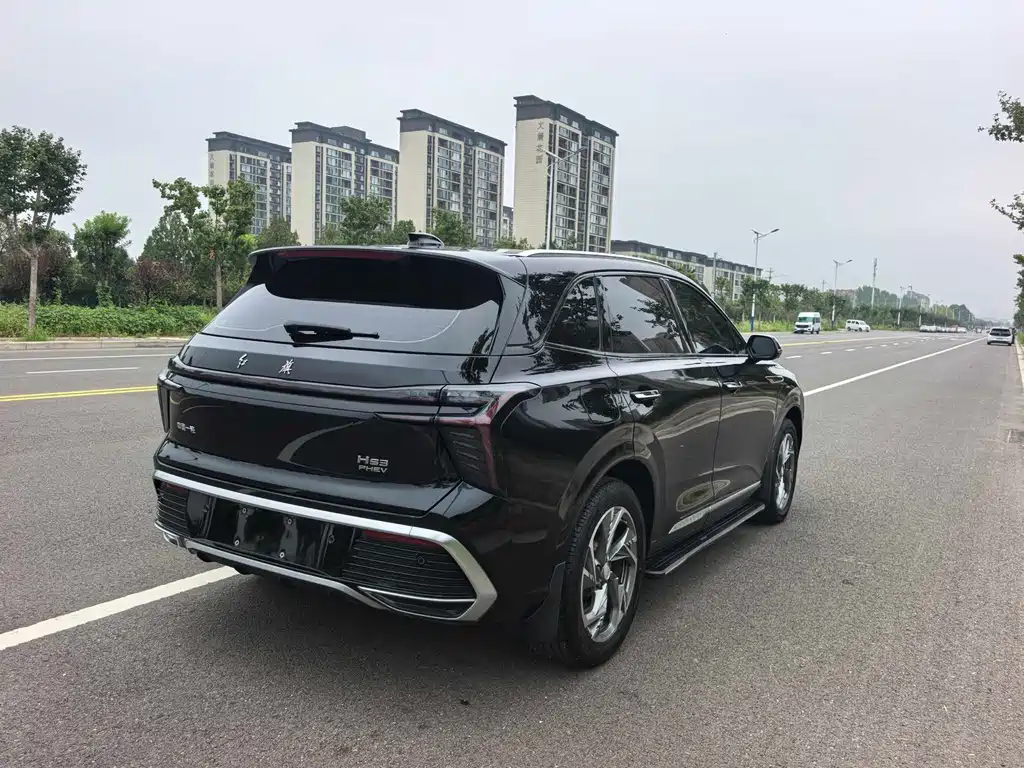 Hongqi Hongqi HS3 PHEV — миниатюра 8