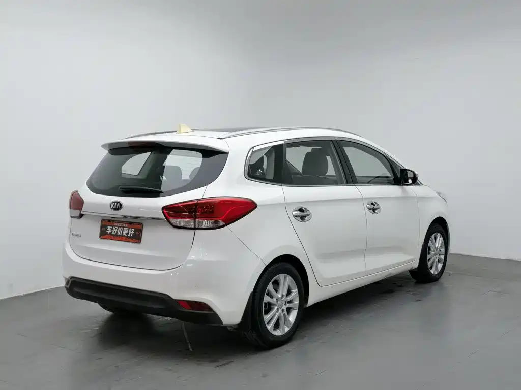 Kia Carens — миниатюра 2