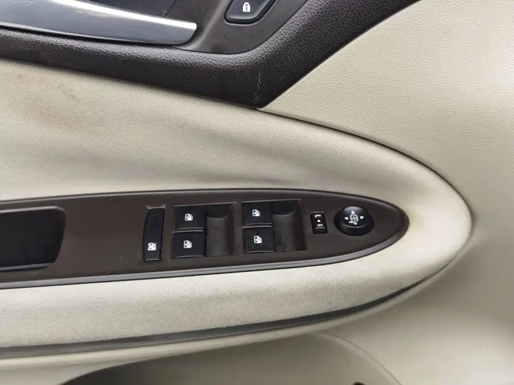 Buick Verano — миниатюра 9