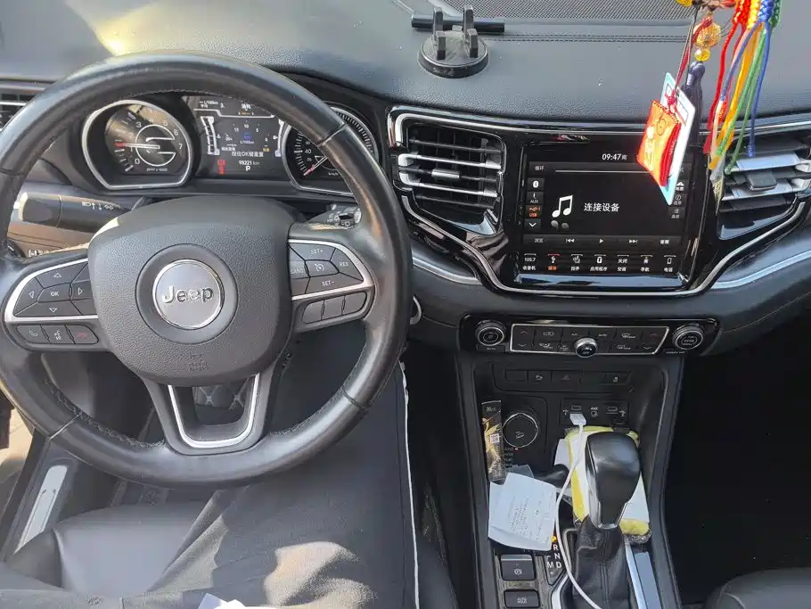 Jeep Grand Commander — миниатюра 12