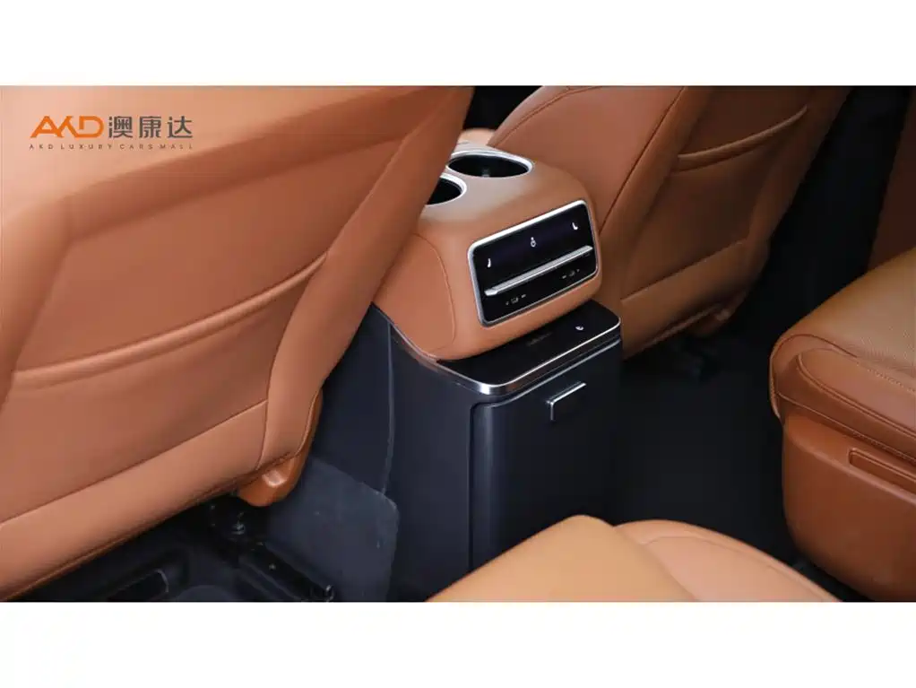 Li Auto Li L8 — миниатюра 10