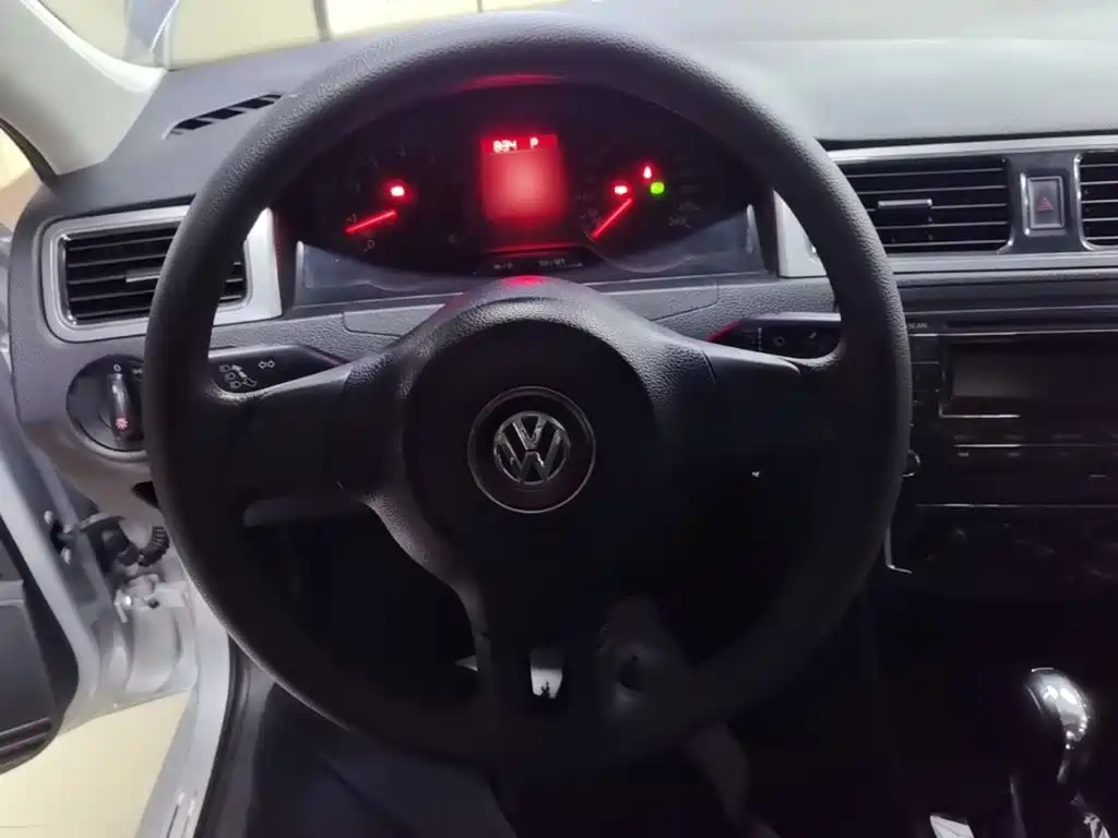 Volkswagen Santana — миниатюра 11