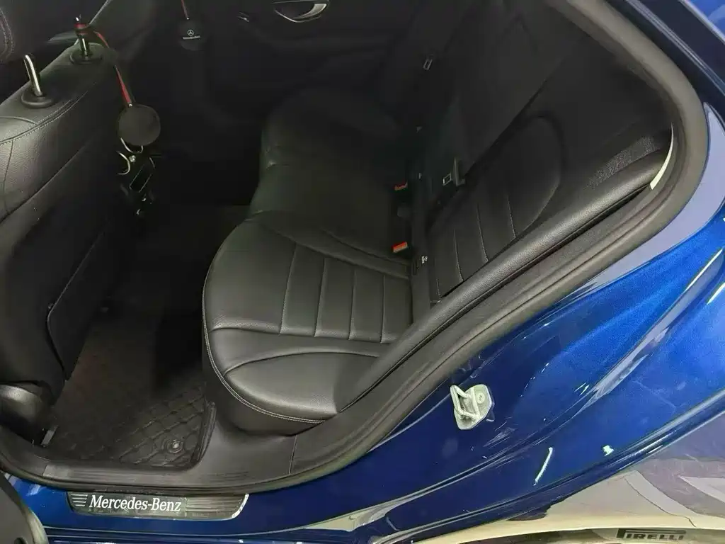 Mercedes-Benz C-Class - фото 6