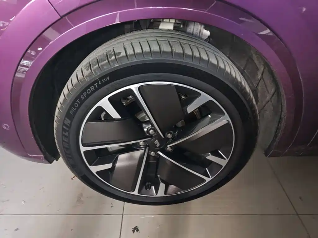 Li Auto Li L9 — миниатюра 23