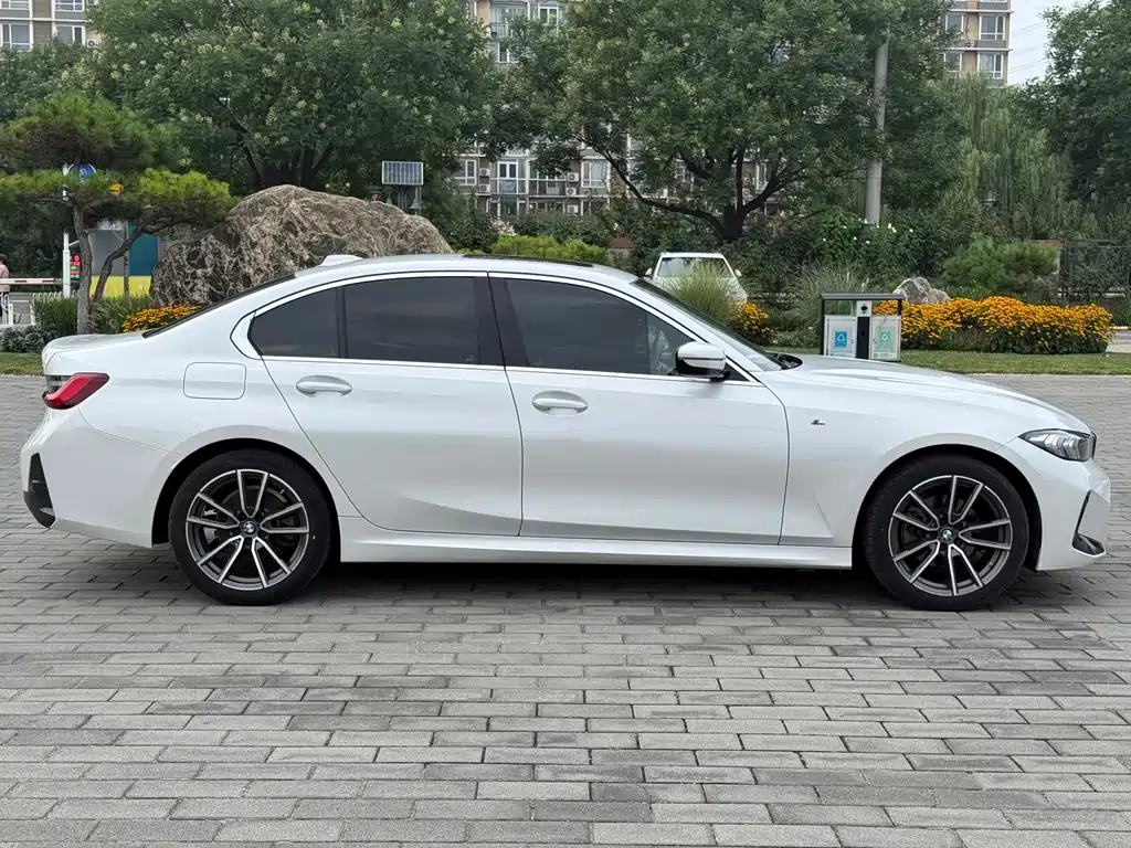 BMW 3 Series — миниатюра 8