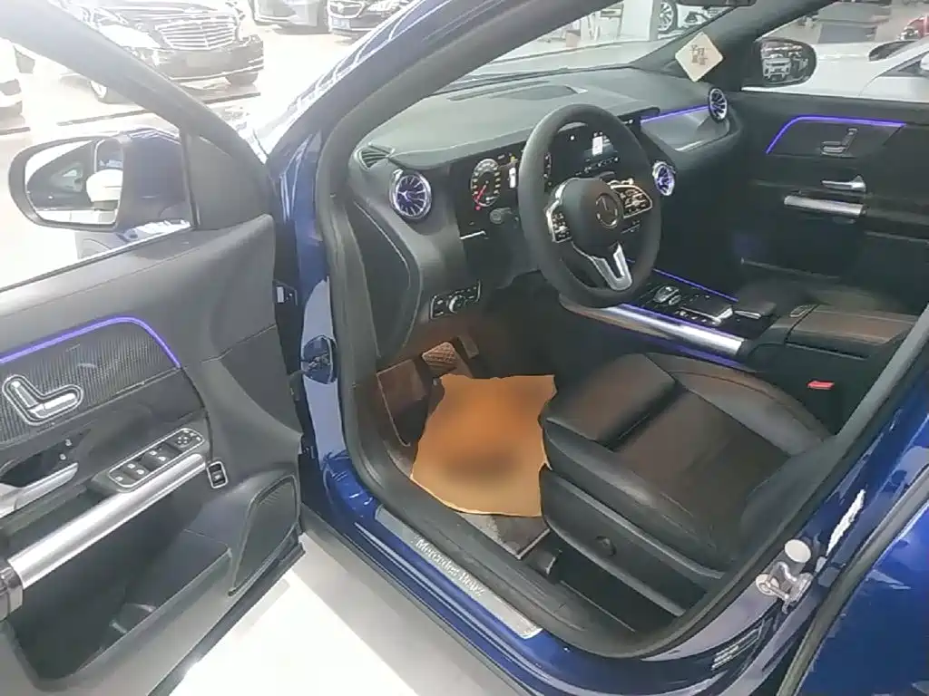 Mercedes-Benz GLA — миниатюра 16