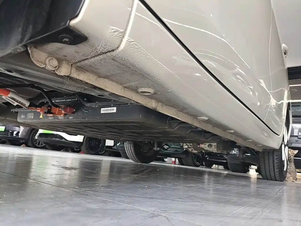 Wuling MINIEV — миниатюра 22