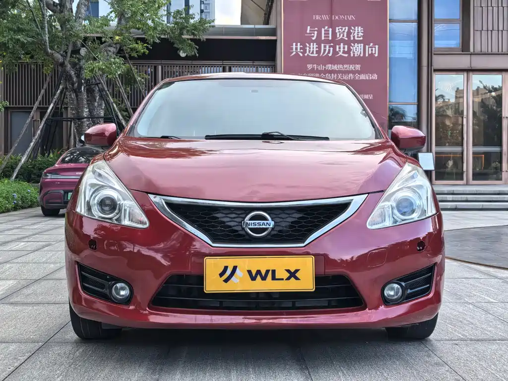 Nissan Tiida — миниатюра 2