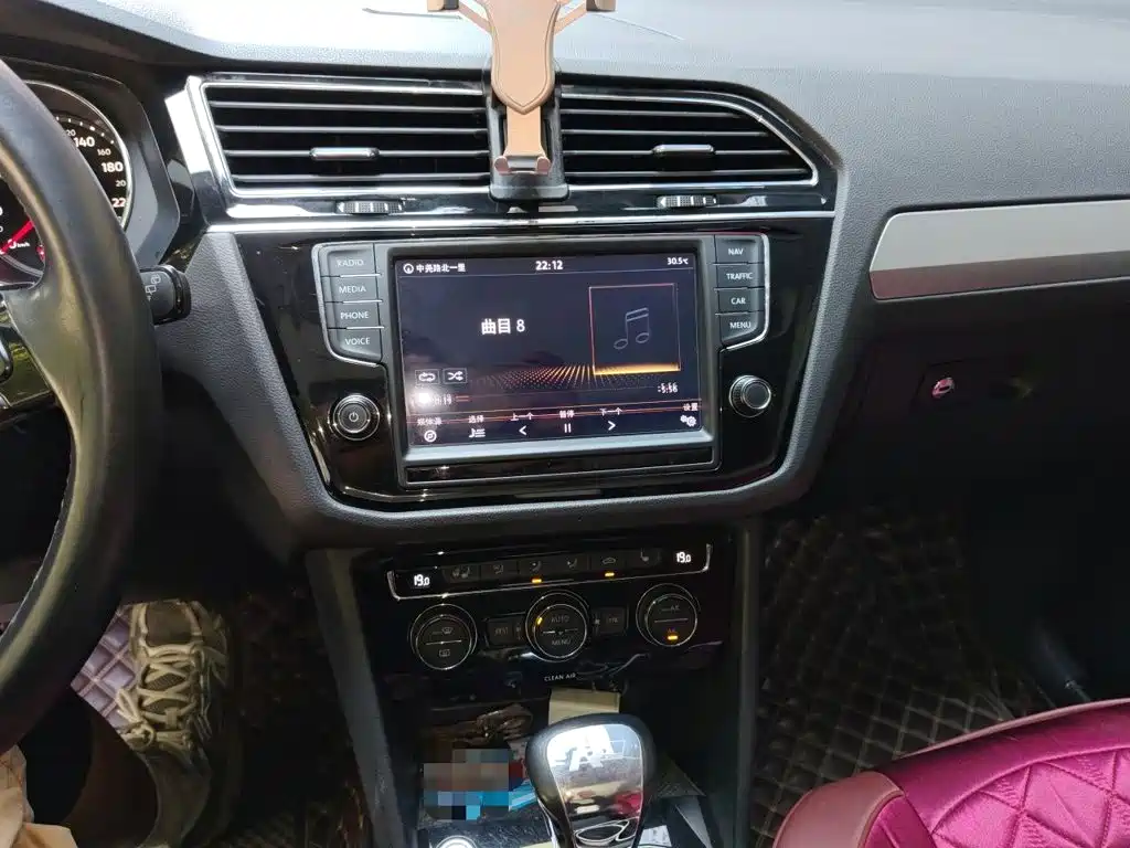 Volkswagen Tiguan L — миниатюра 14