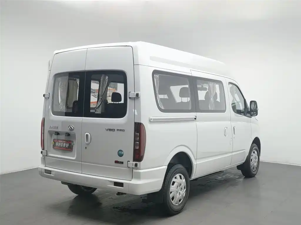 Maxus V80 2025 PRO 2.0T AT 5/6 мест