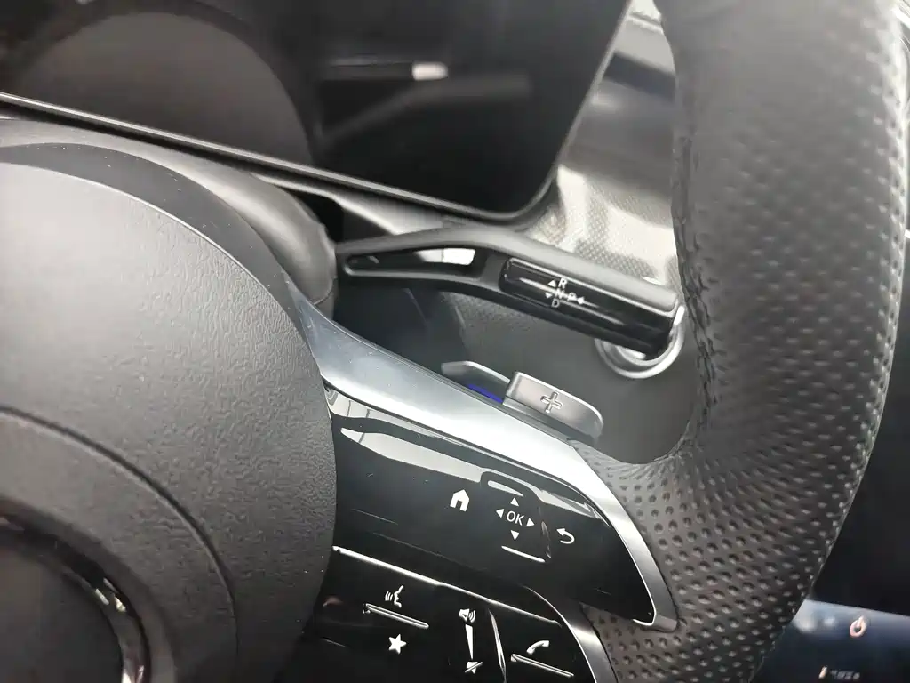 Mercedes-Benz C-Class — миниатюра 9