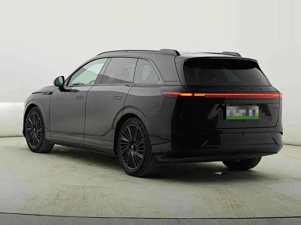 XPeng G9 — миниатюра 12