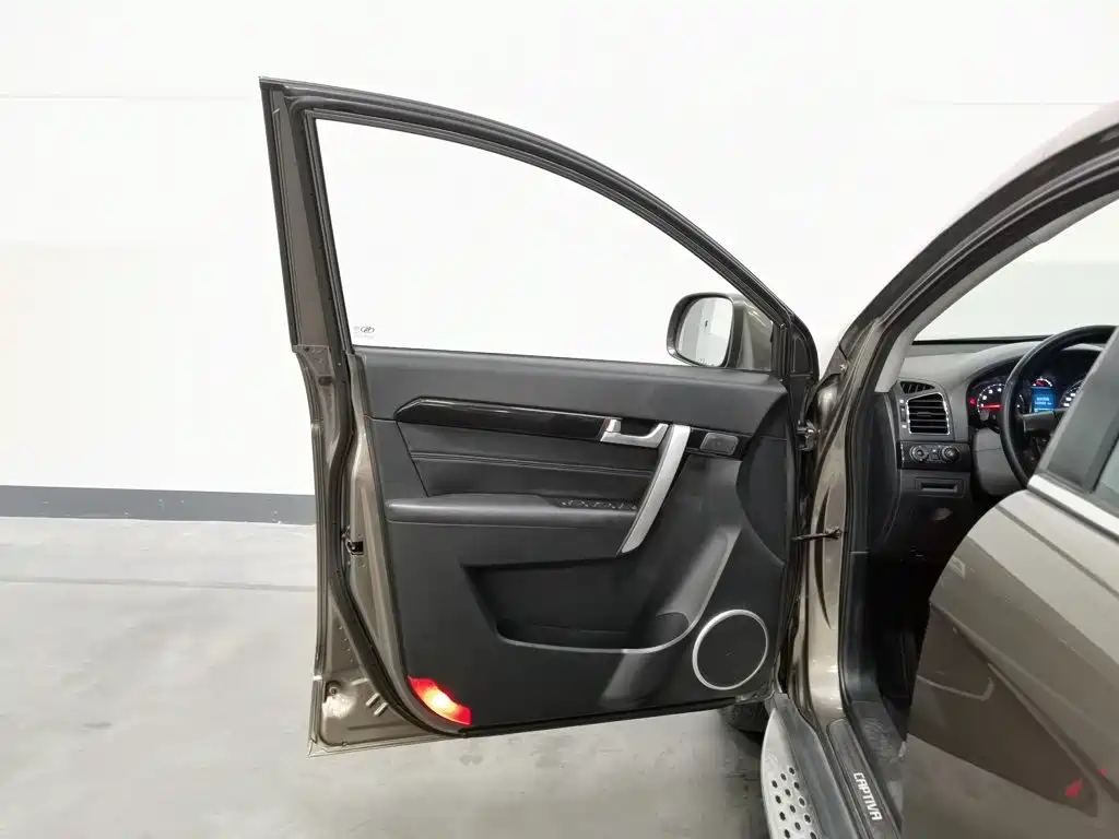 Chevrolet Captiva — миниатюра 8
