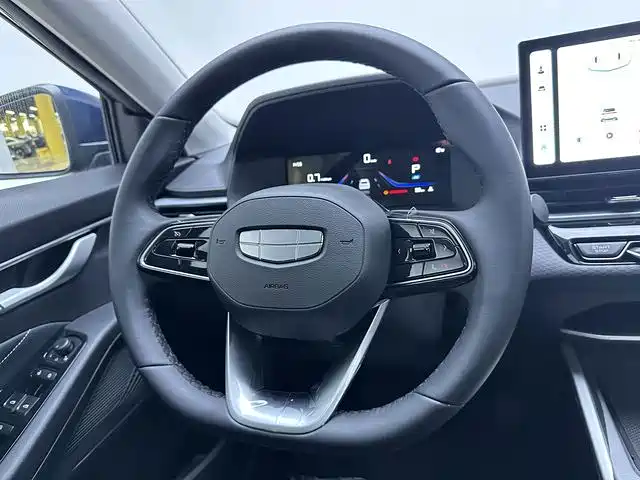 Geely Emgrand — миниатюра 12