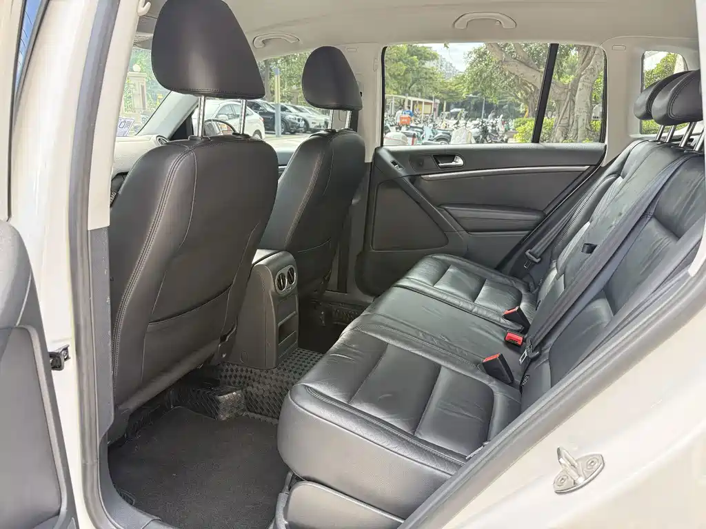 Volkswagen Tiguan — миниатюра 6