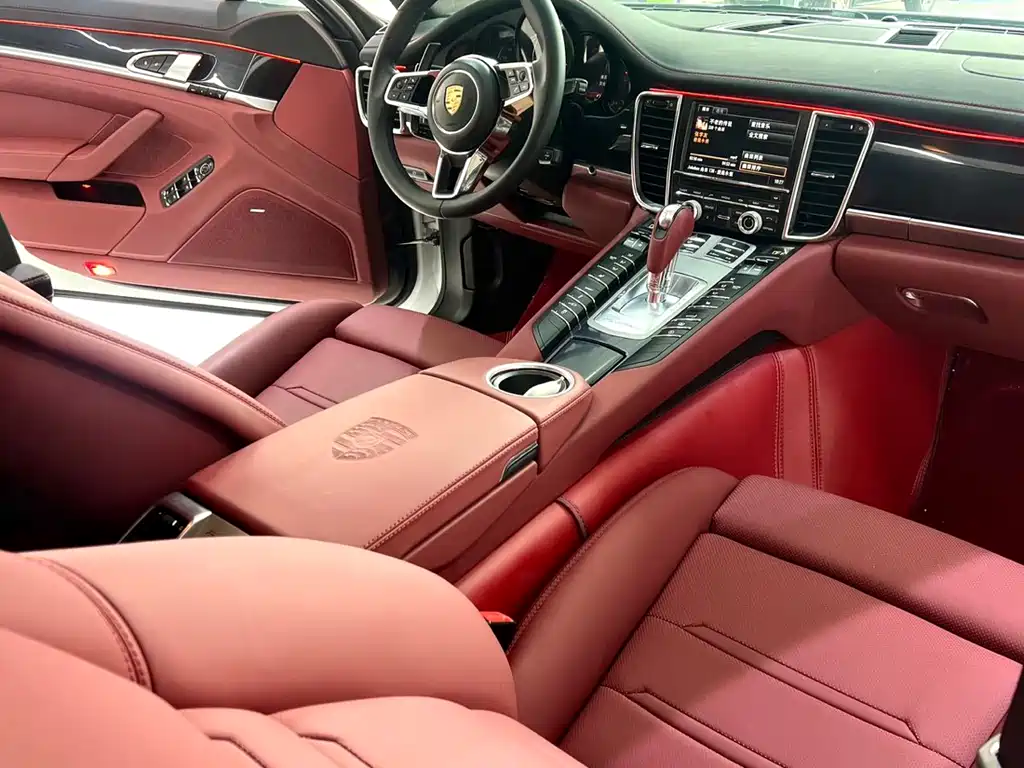 Porsche Panamera 2013 Panamera Platinum Edition 3.6L