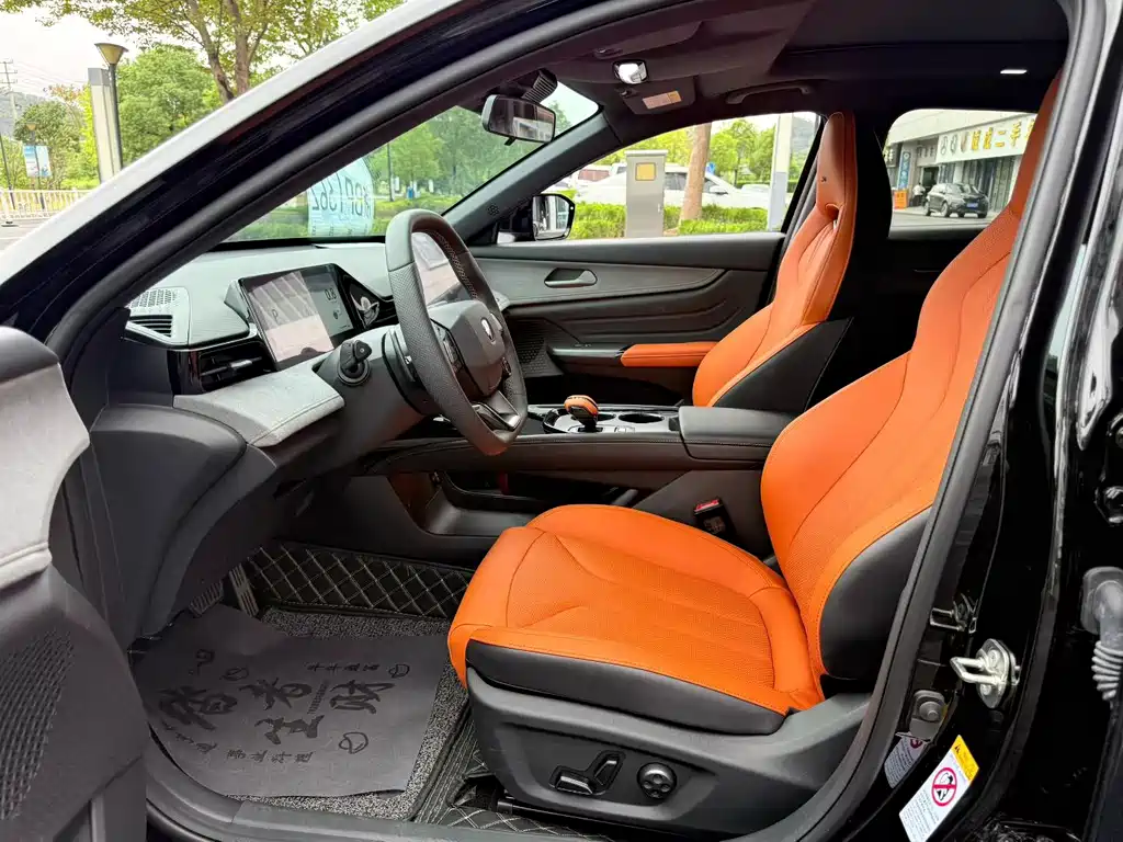 Changan UNI-V — миниатюра 4