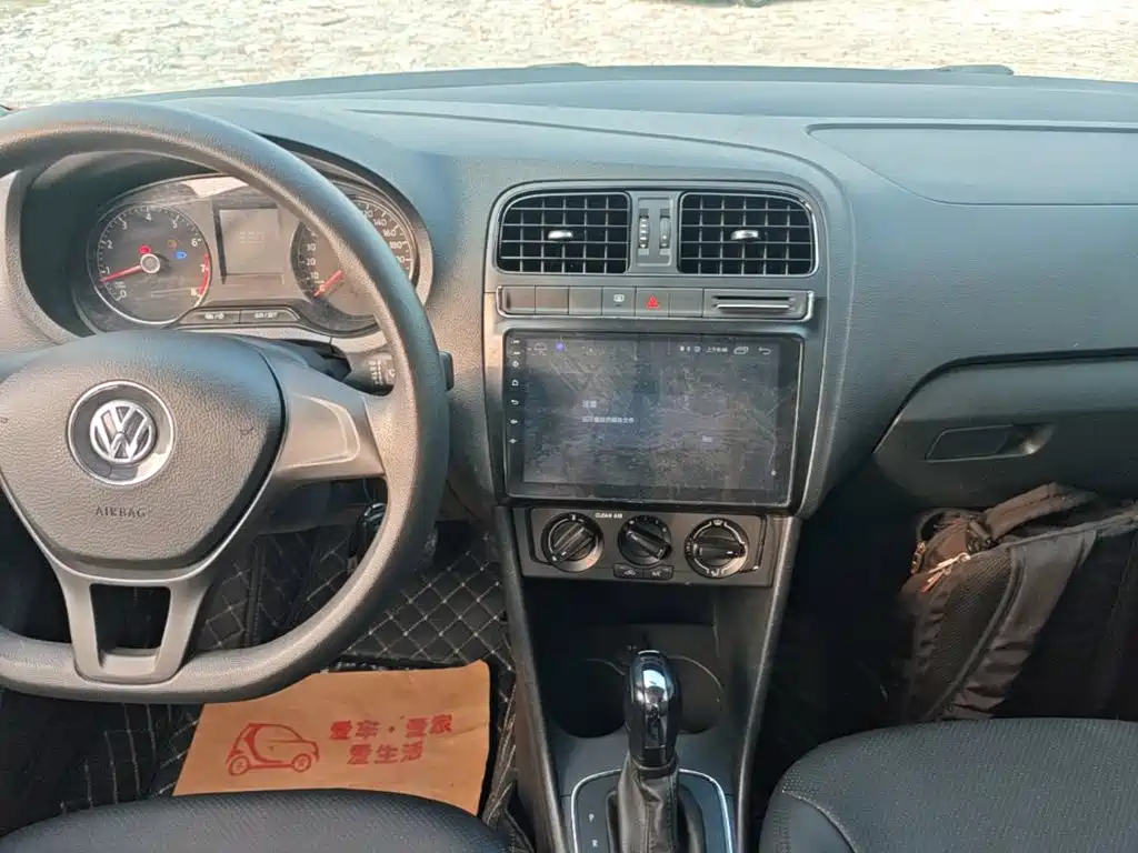 Volkswagen Polo — миниатюра 13