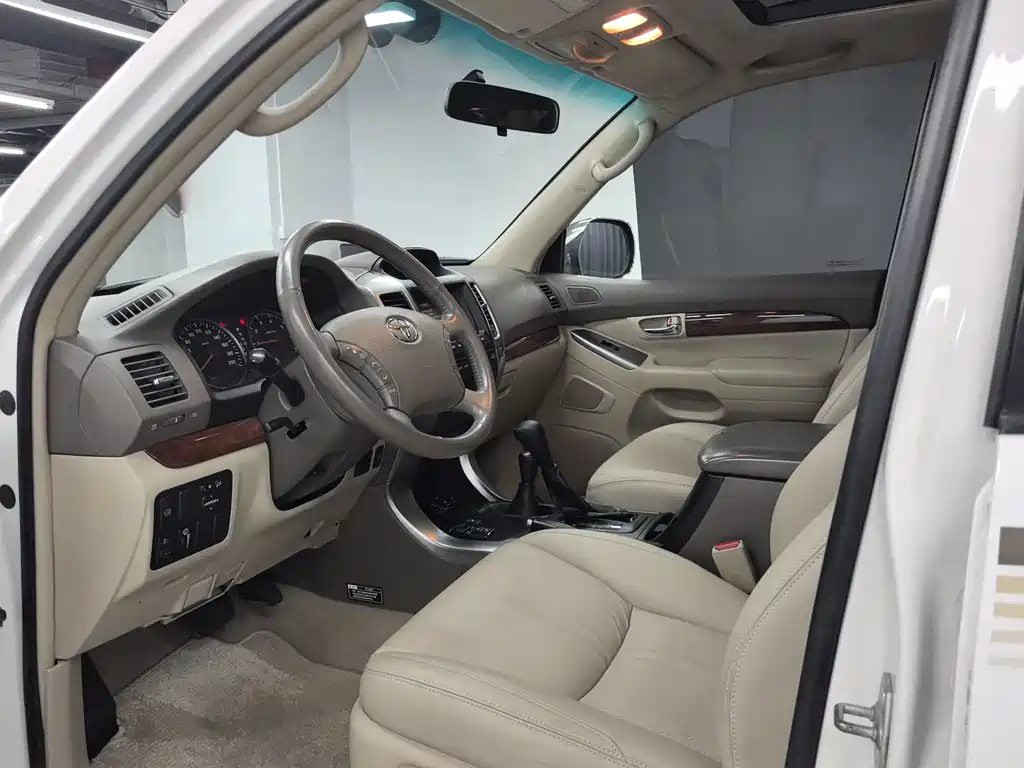 Toyota Prado — миниатюра 4