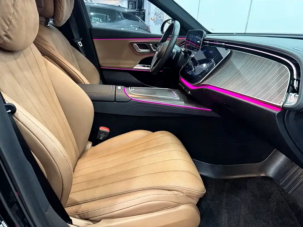Mercedes-Benz E-Class — миниатюра 10