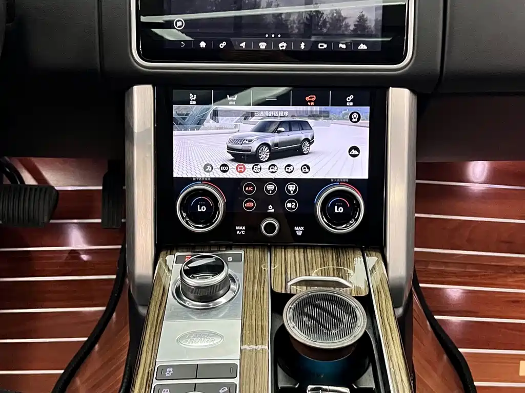 Land Rover Range Rover — миниатюра 23