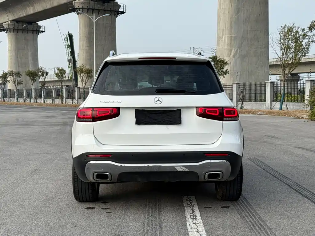 Mercedes-Benz GLB — миниатюра 4
