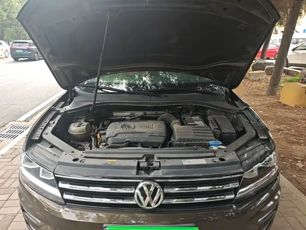 Volkswagen Tiguan L — миниатюра 20