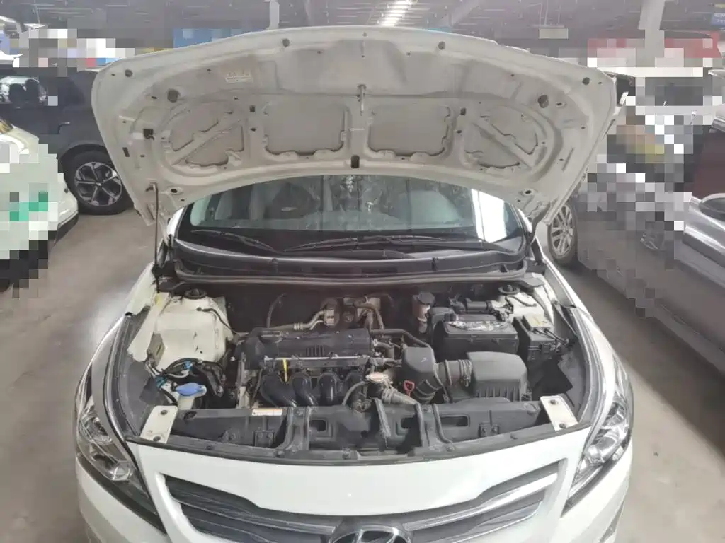 Hyundai Verna — миниатюра 20