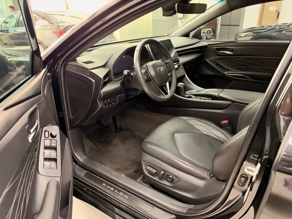 Toyota Avalon — миниатюра 6