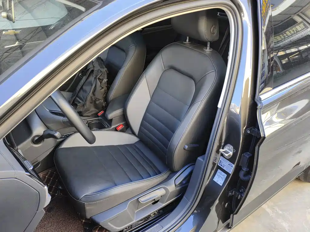 Volkswagen Sagitar — миниатюра 15