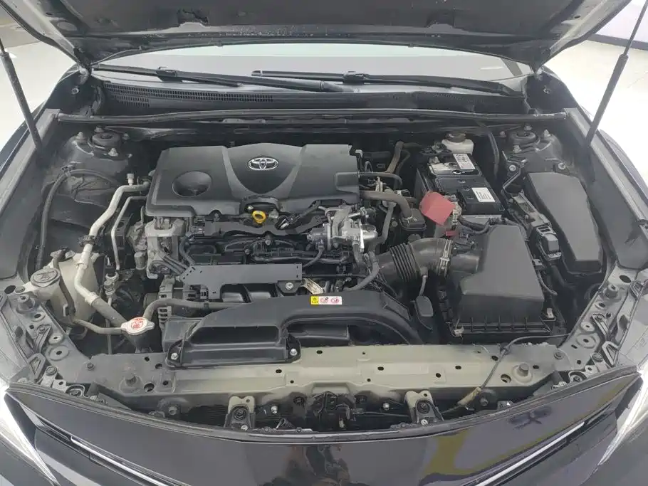 Toyota Camry — миниатюра 10