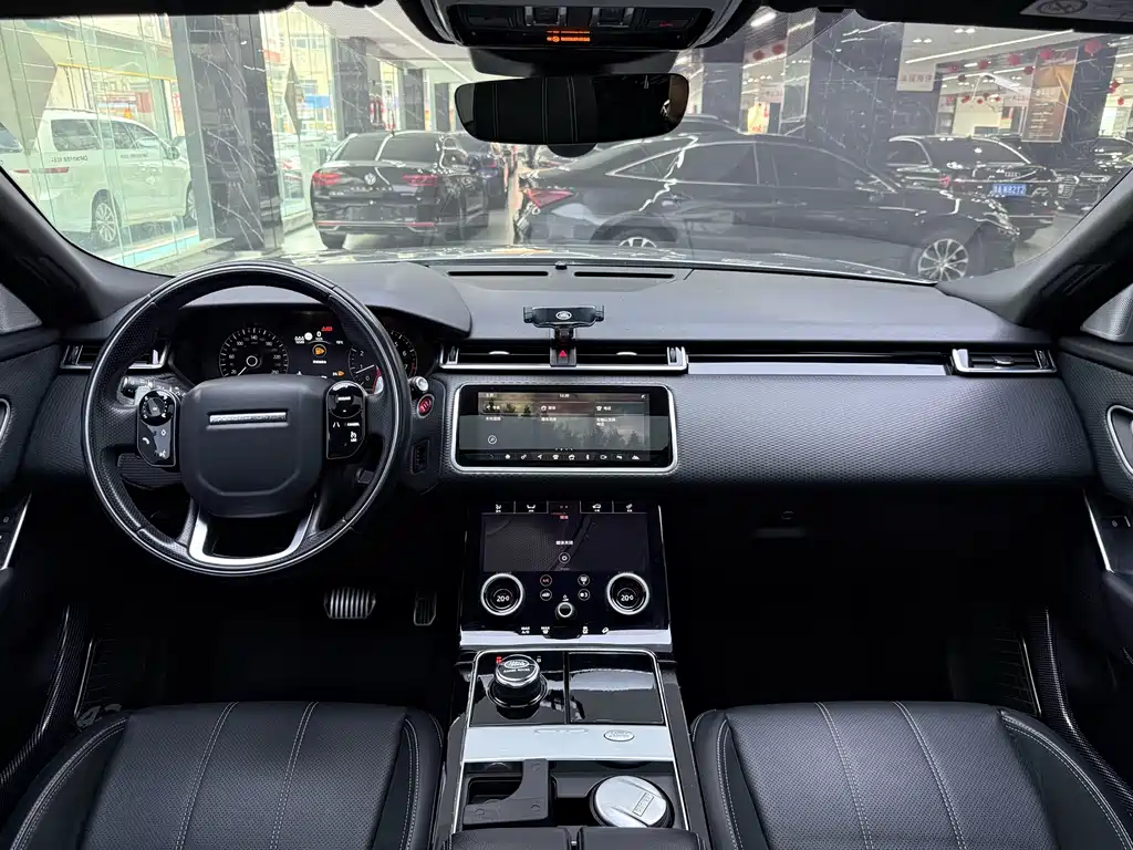 Land Rover Velar — миниатюра 13