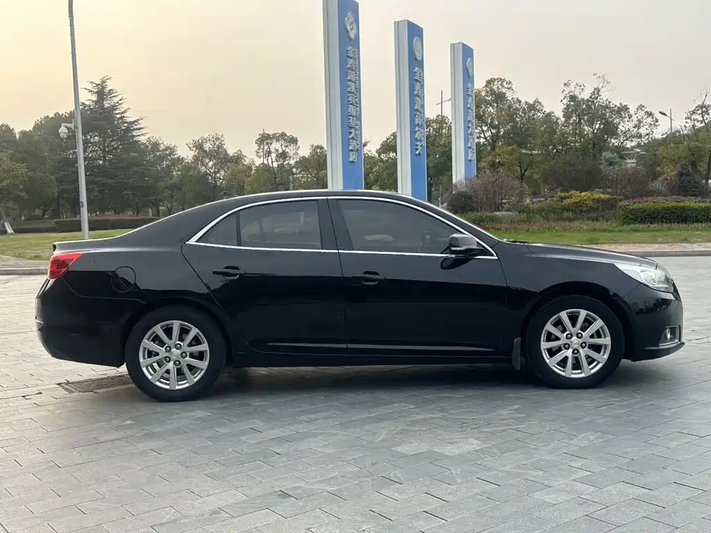 Chevrolet Malibu — миниатюра 8