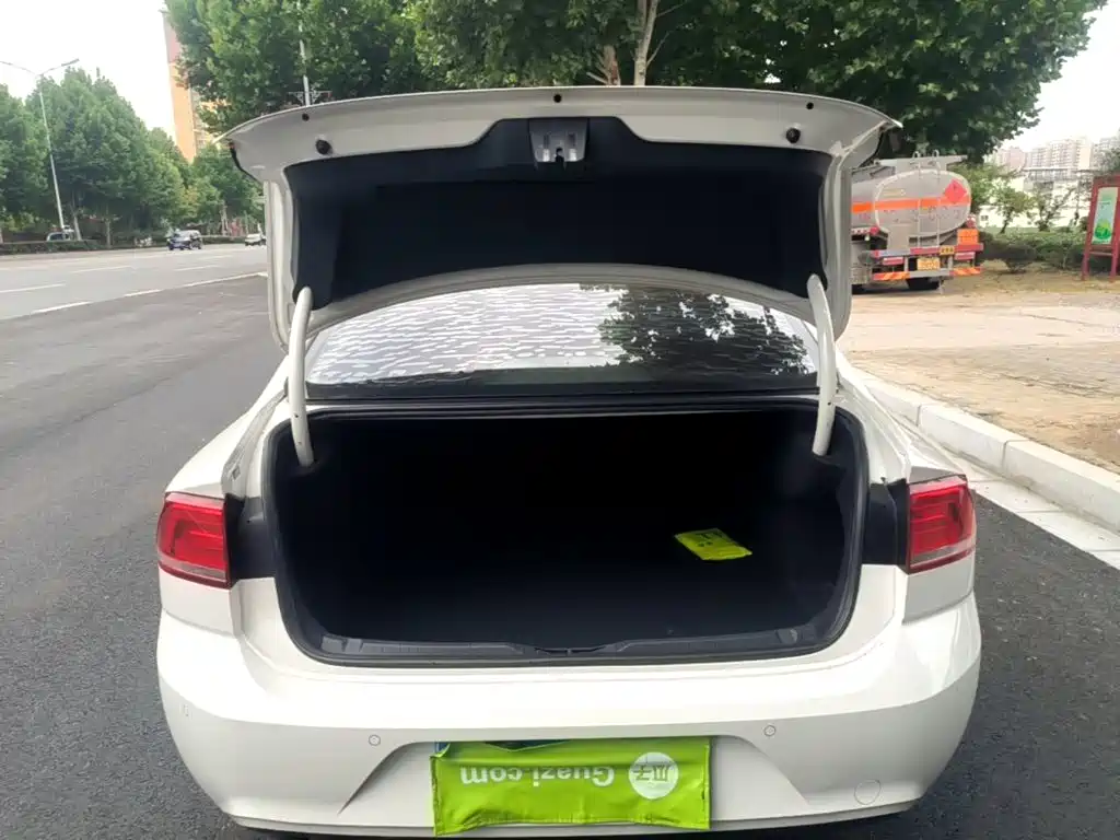 Volkswagen Lamando — миниатюра 19