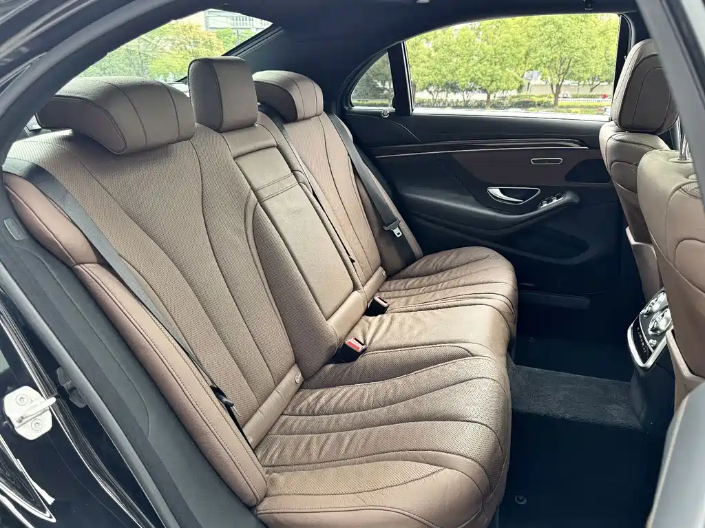 Mercedes-Benz S-Class — миниатюра 10