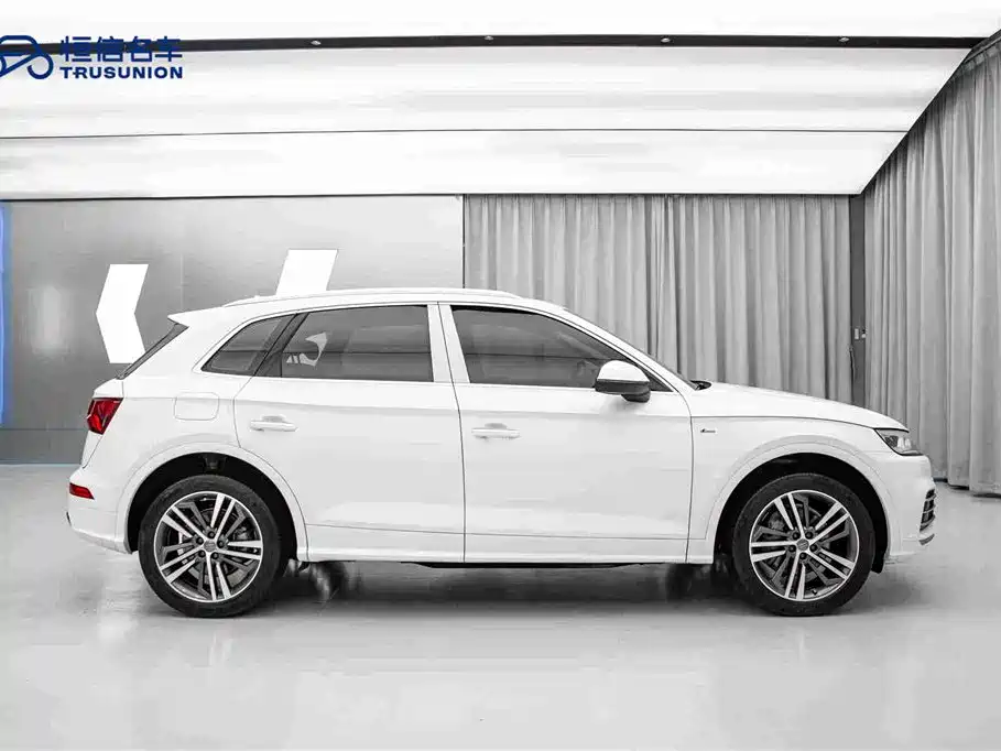 Audi Q5L — миниатюра 4