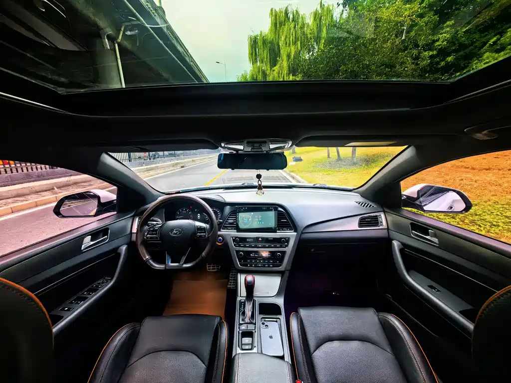 Hyundai Sonata — миниатюра 7
