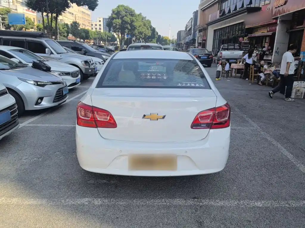 Chevrolet Cruze — миниатюра 6