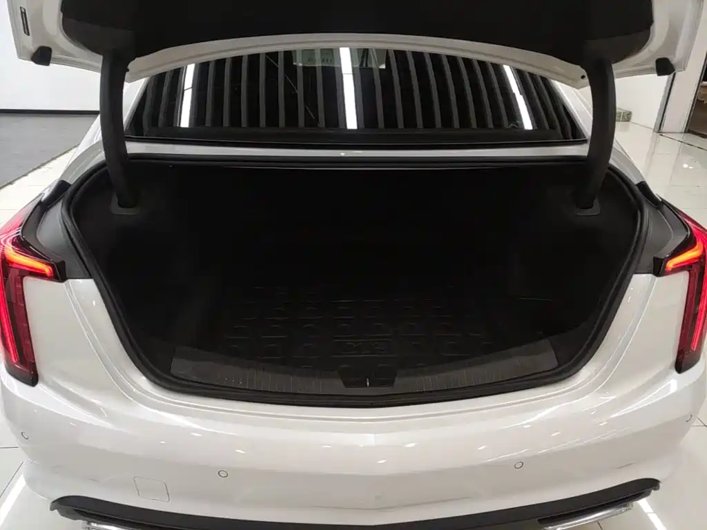 Cadillac CT5 — миниатюра 19